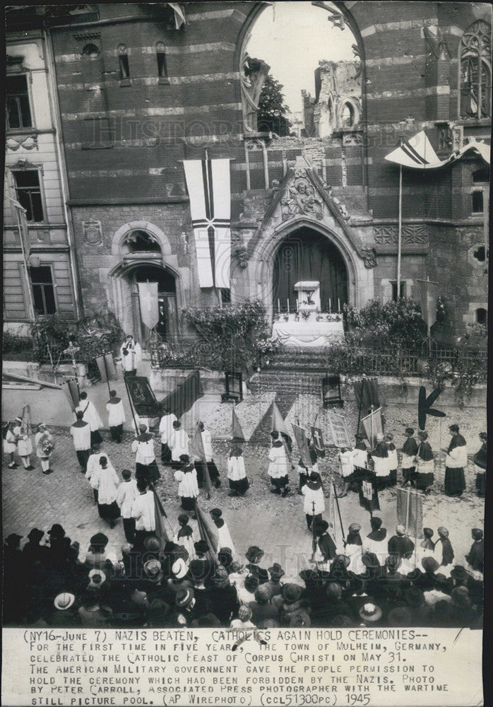 1945 Press Photo Mulheim Germany Catholic Celebration - Historic Images