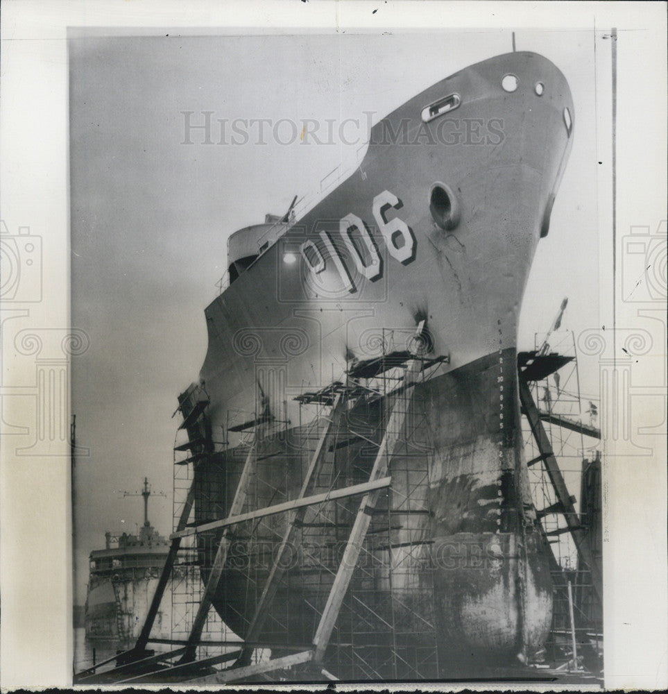 1963 Press Photo US Navy Oiler - Historic Images