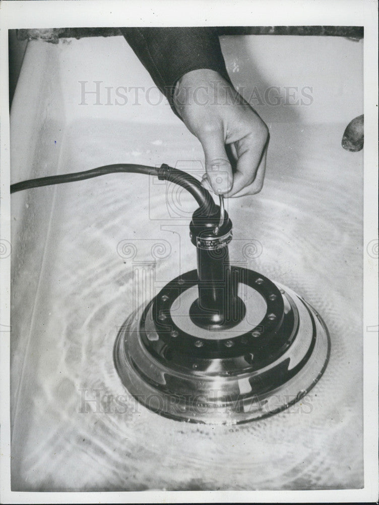 1955 Press Photo Sound-Wave Washer - Historic Images