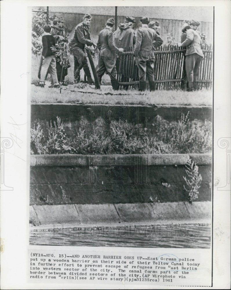 1961 Press Photo East German Police - Historic Images