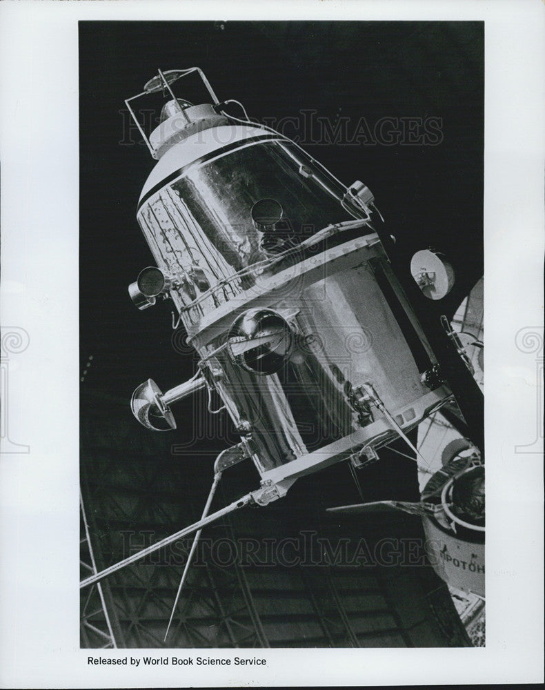 1968 Press Photo Replica of Rocket Luna 9 - Historic Images