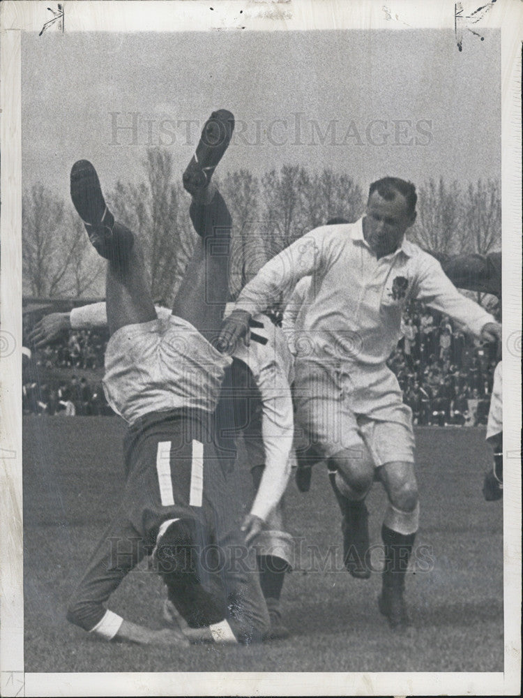 1948 Press Photo French Rugby Team Beat  British Team International Rugby Chmpn - Historic Images