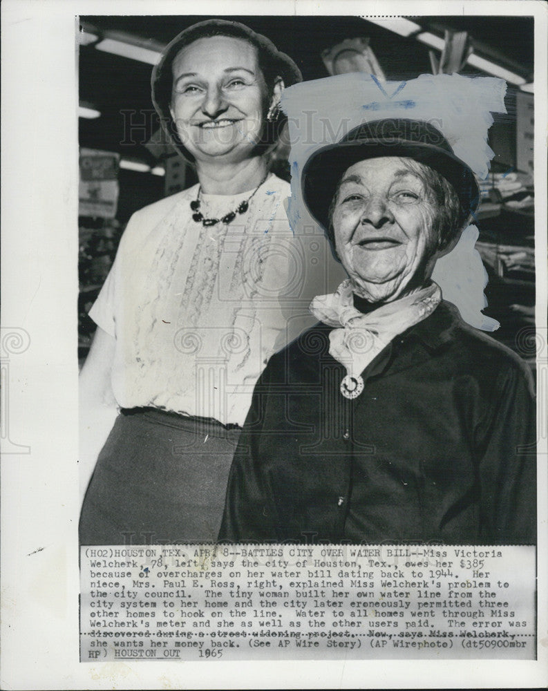 1965 Press Photo Miss Victoria Welcherk Mrs. Paul E. Ross Houston Texas - Historic Images