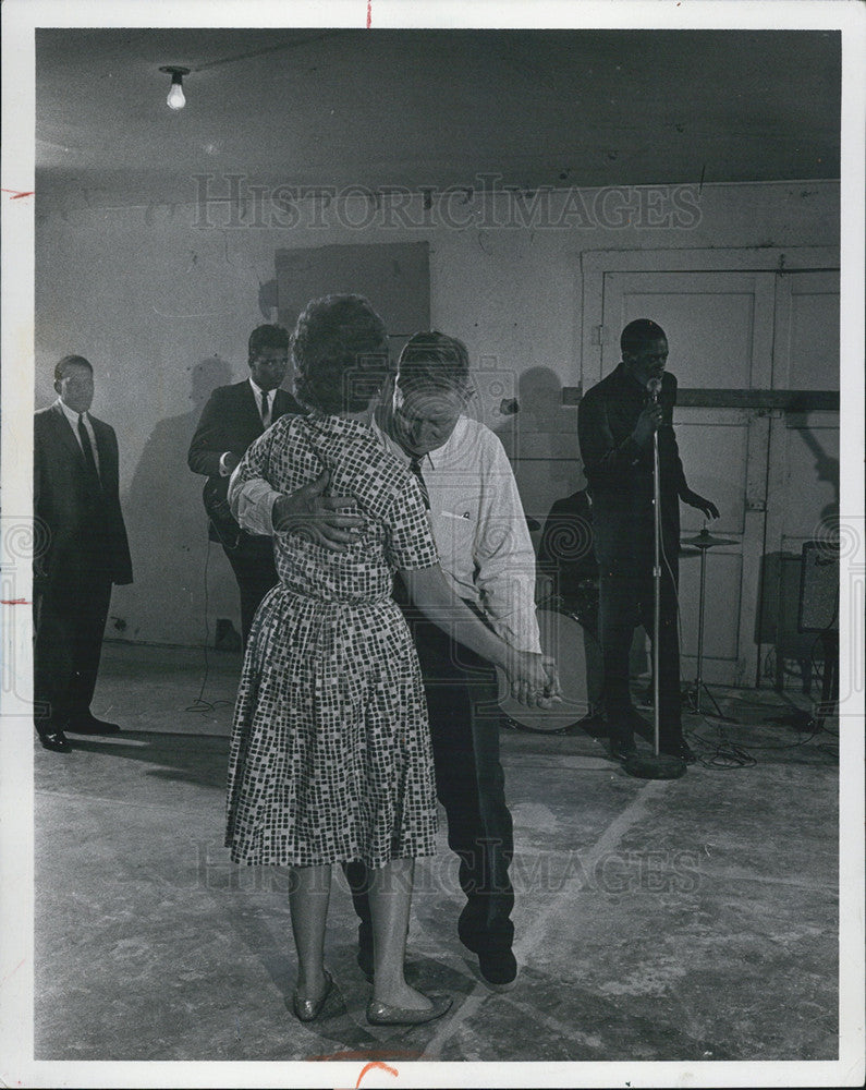 1968 Press Photo Dancing Red Casparis&#39; Dance Hall Johnson City - Historic Images