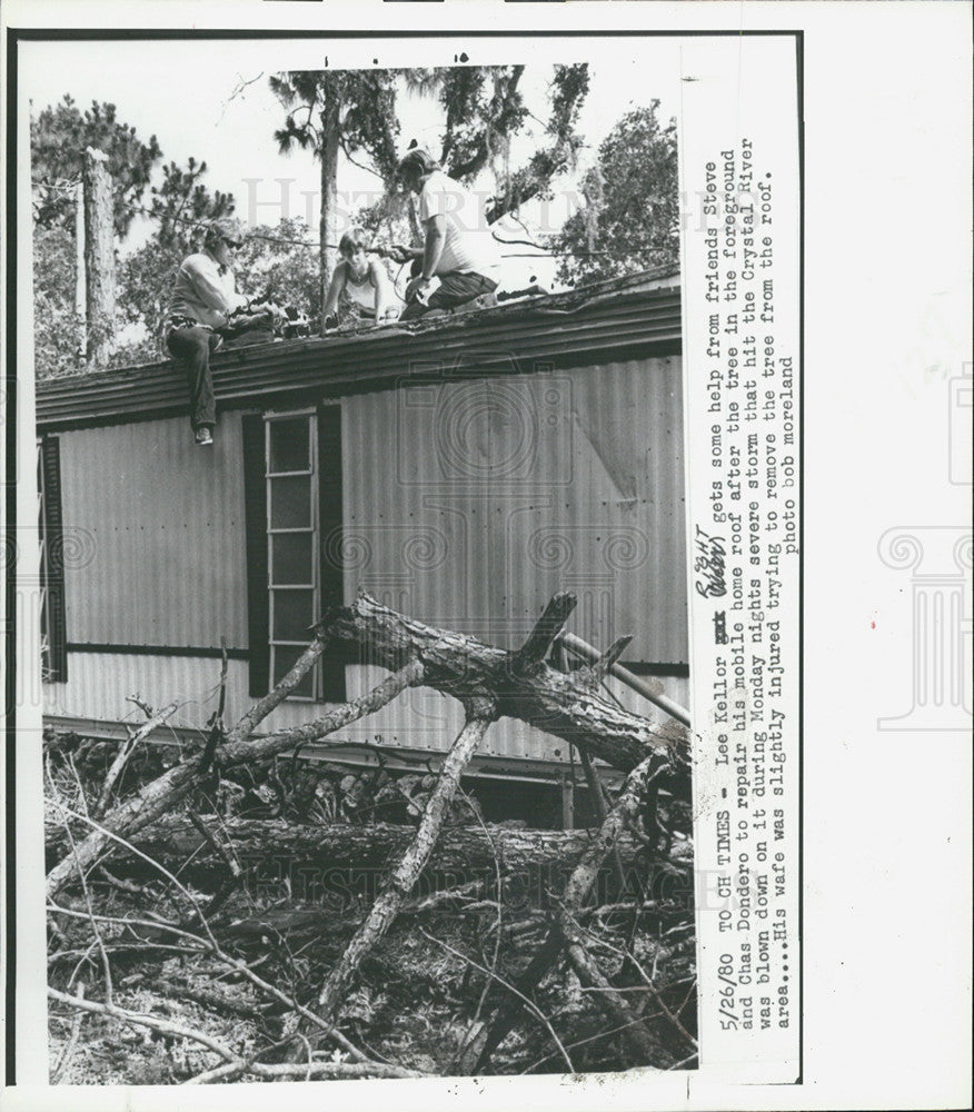 1980 Press Photo Lee Keller,Steve, Chas Dondero, Crystal River Storm Damage - Historic Images