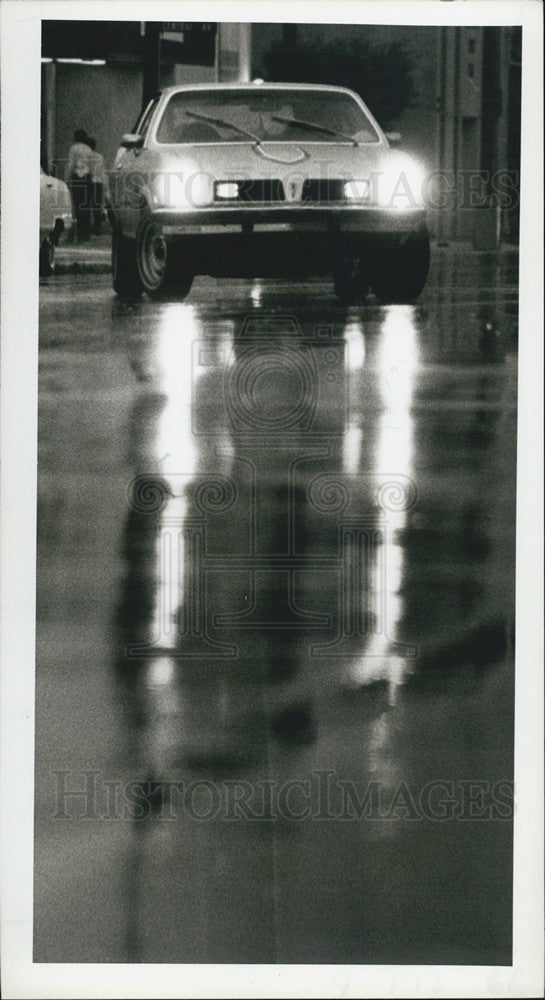 1978 Press Photo Car on 9th Street - Historic Images