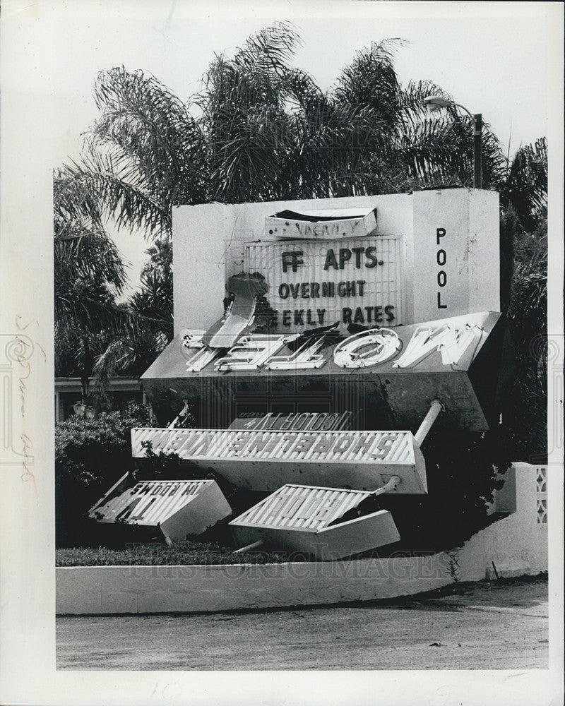 1977 Press Photo St. Petersburg Florida Storm Damage - Historic Images