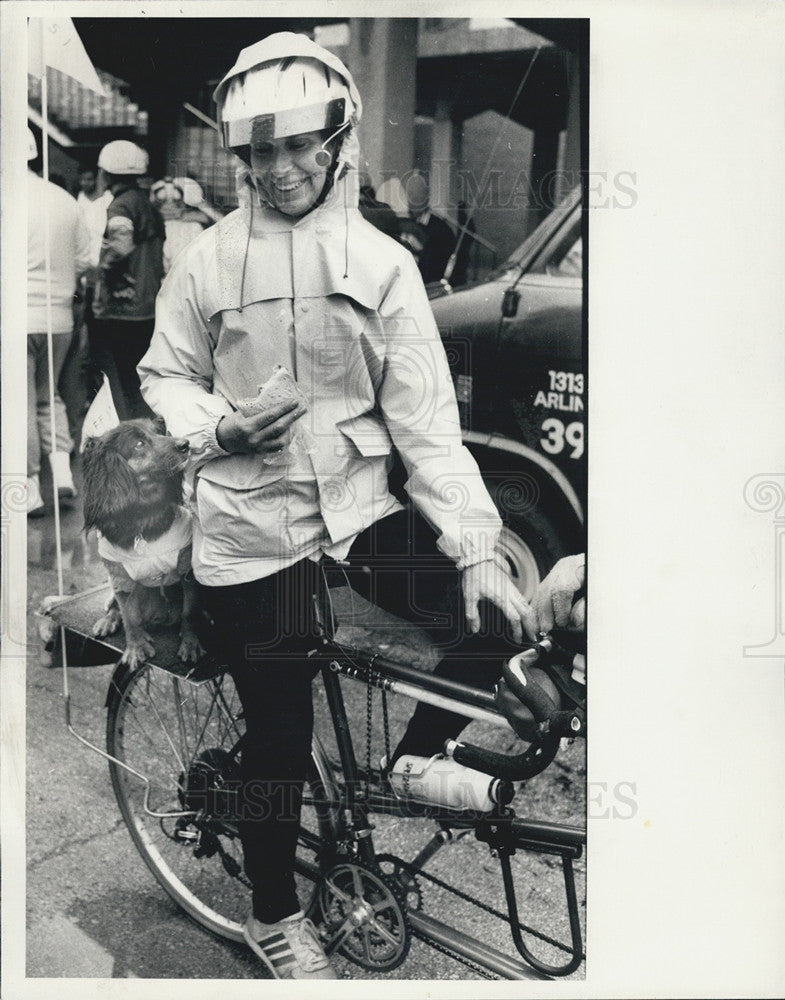 1986 Press Photo Marilyn Mathison Dog Muffin Kodak Liberty Ride Near West Side - Historic Images