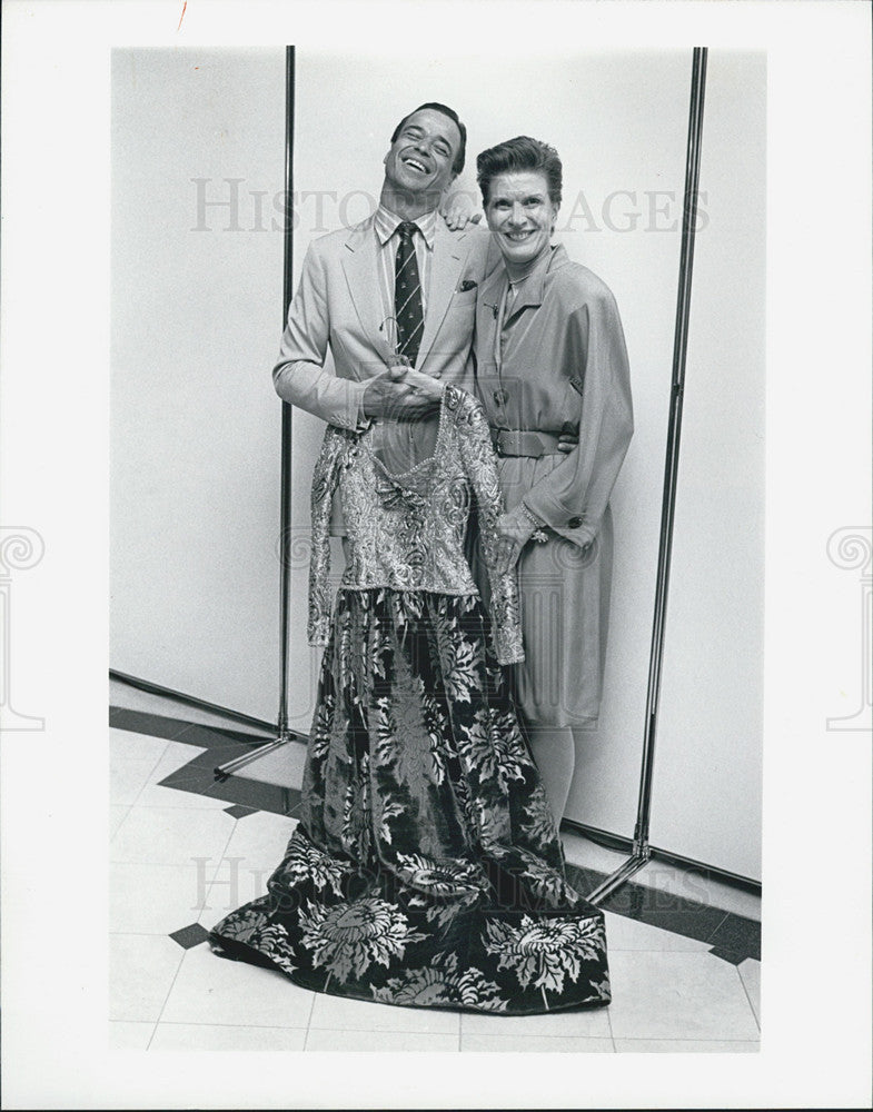 1992 Press Photo Children&#39;s Ball, Oscar de la Renta fashion show. - Historic Images