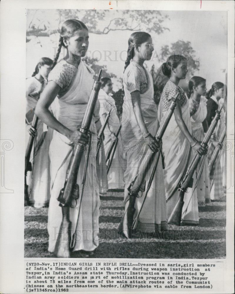 1962 Press Photo Women in India&#39;s Home Guard. - Historic Images