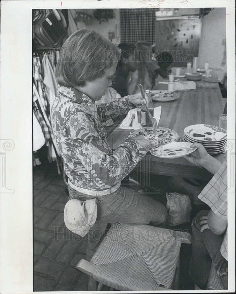 1976 Press Photo Cooking classes at the Stockpot School of Cooking - Historic Images