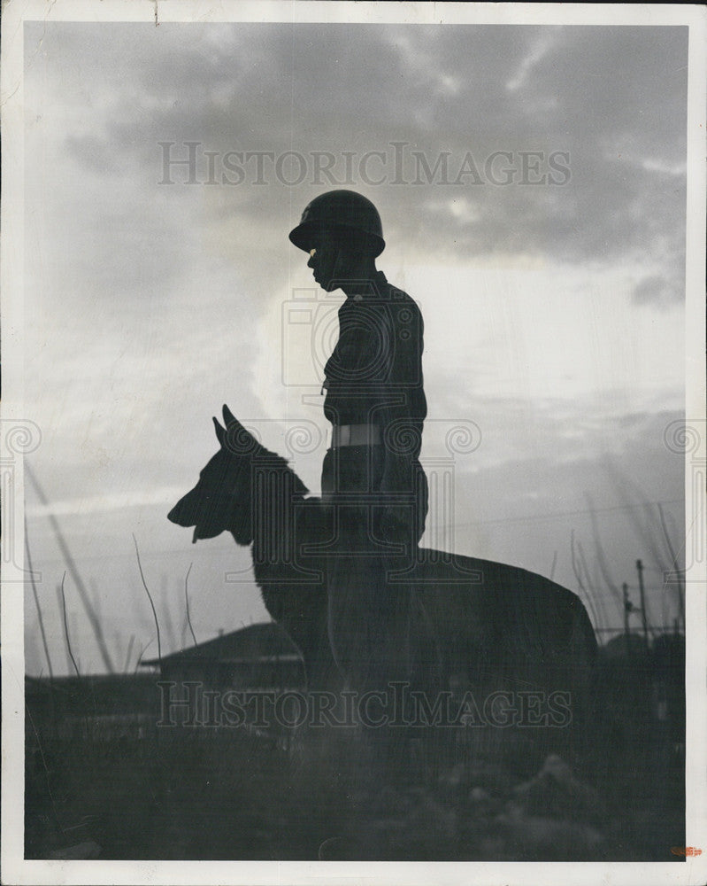 1956 Press Photo On guard in Japan at Camp Kore. - Historic Images