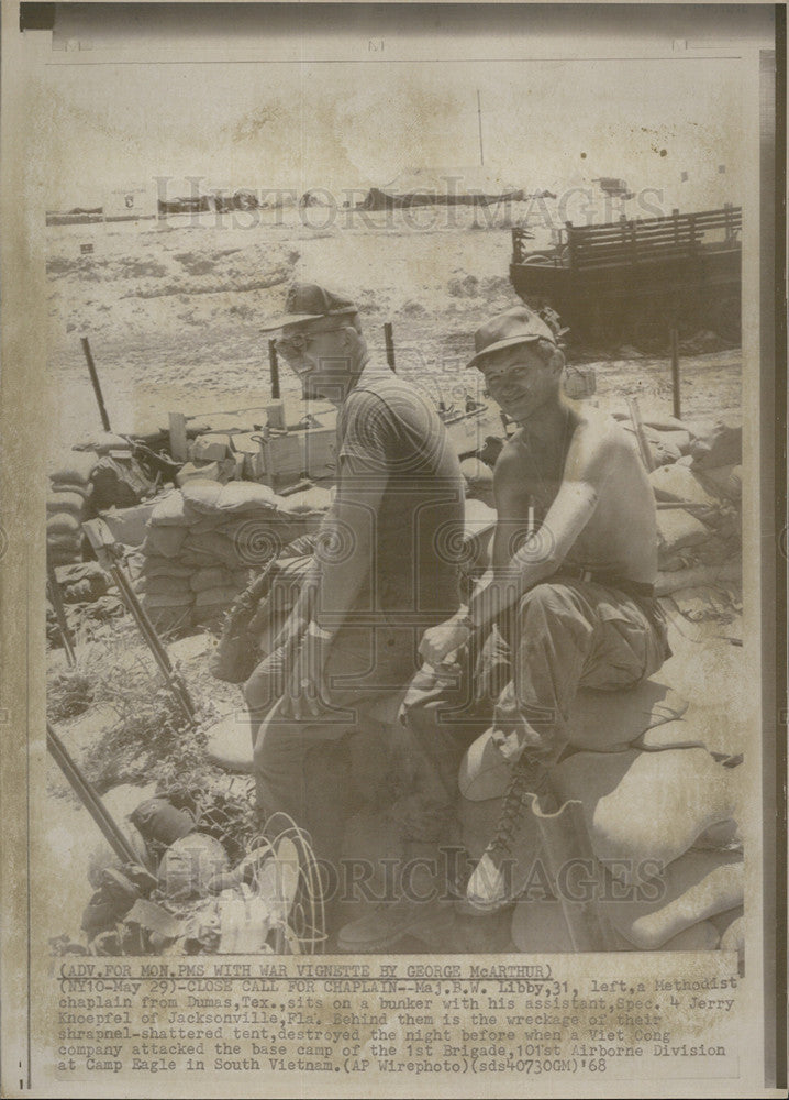 1968 Press Photo Close Call for Maj. Libby Chaplain Tent was Destroyed by Fire - Historic Images