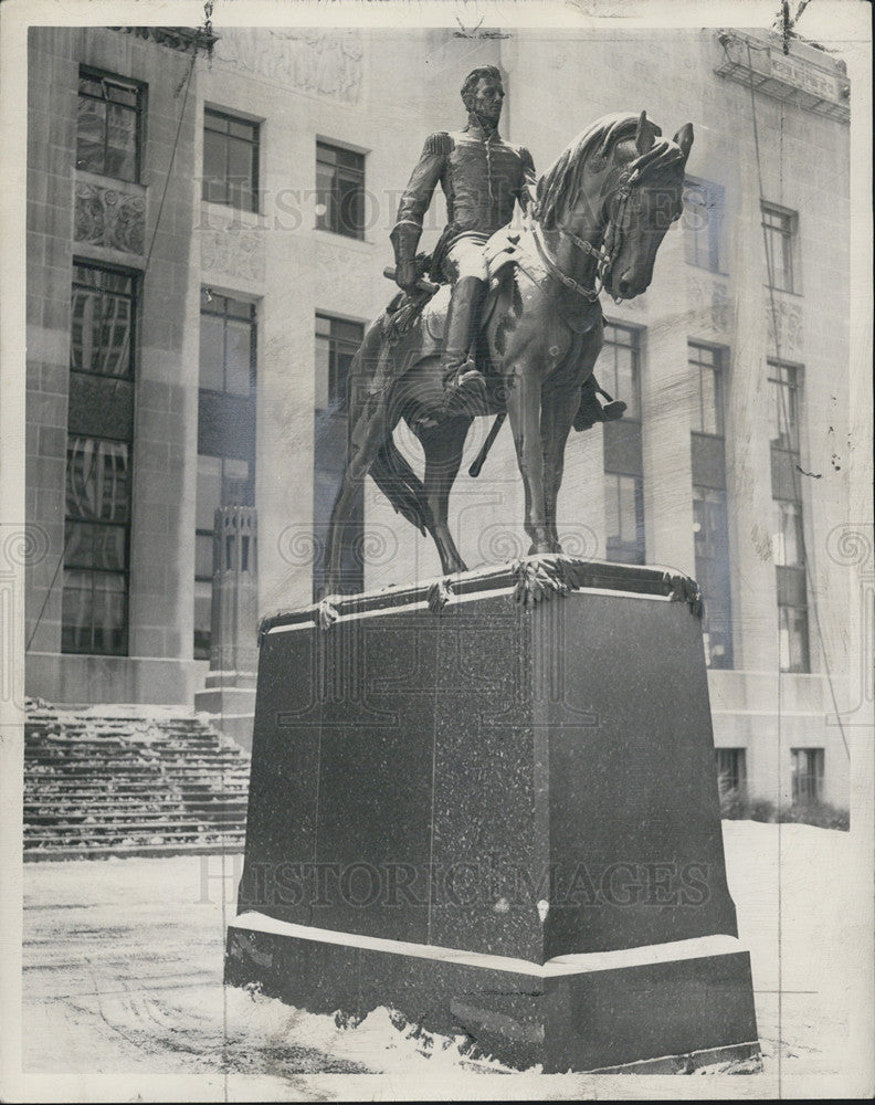 1949 Press Photo Andrew Jackson statue in Kansas City. - Historic Images