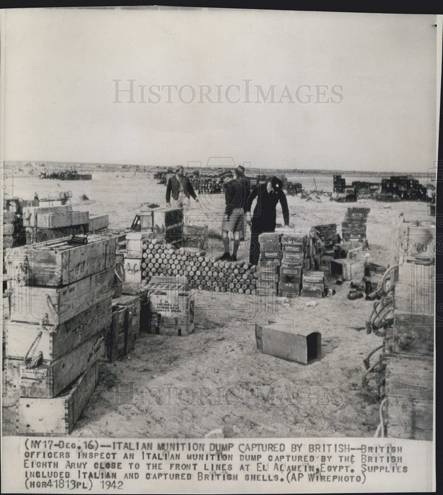 1942 Press Photo British Officers Take Italian Munition Dump El Alamein Egypt - Historic Images