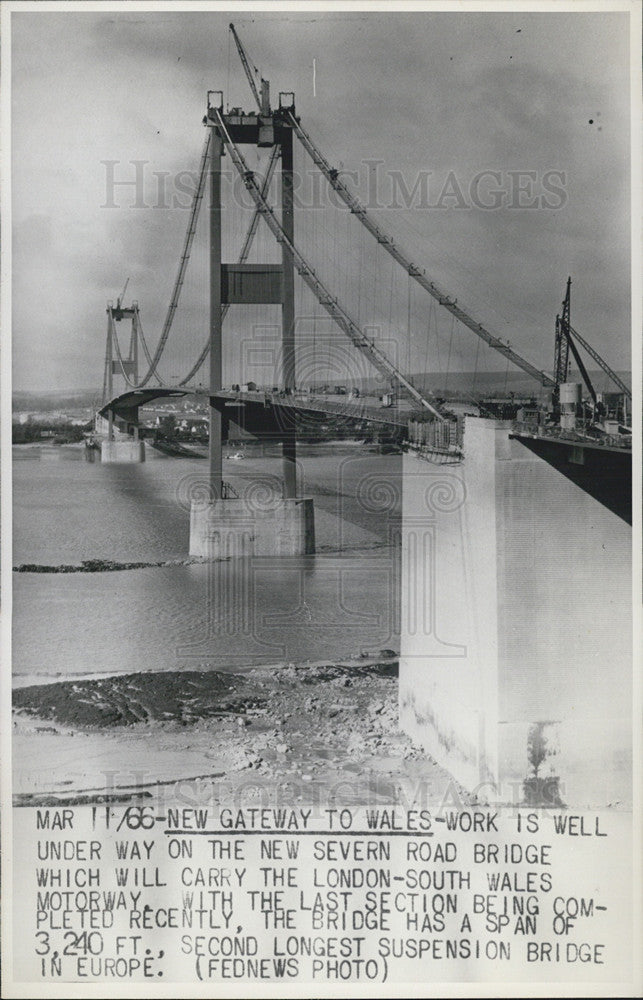 Press Photo New Bridge On London-South Wales Motorway - Historic Images