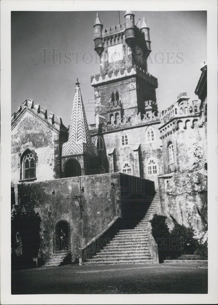 1955 Press Photo Pena Castle Outside Lisbon, Portugal - Historic Images