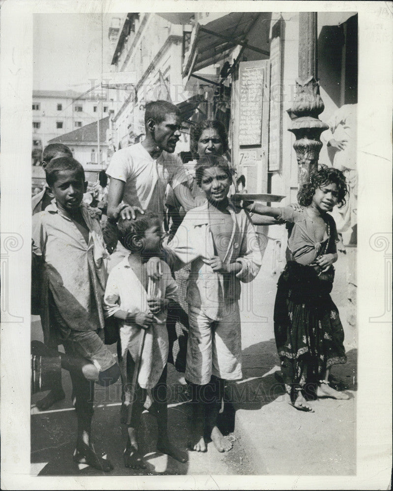 1942 Press Photo Some of the &quot;Untouchables&quot; in Hindu society. - Historic Images