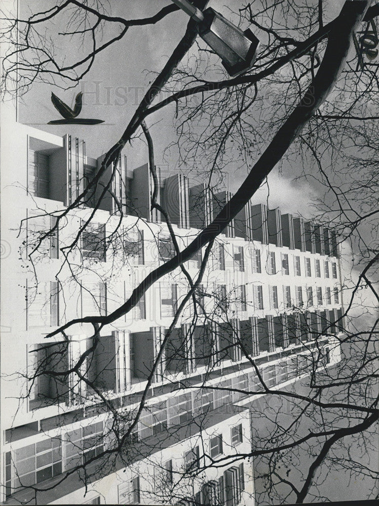 1961 Press Photo Carlton Tower, London - Historic Images