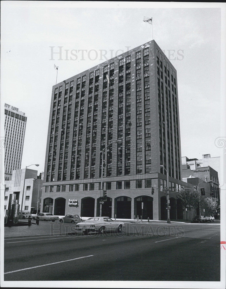 1977 Press Photo Empire Savings Building - Historic Images