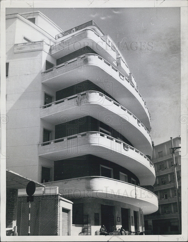 1952 Press Photo Apartment for $65a month in Rome Italy. - Historic Images