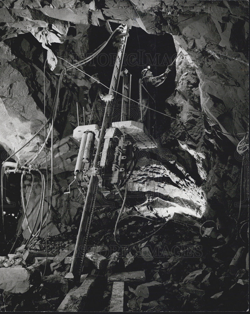 Press Photo Labor Sweden Alimak Elevator action Kiruna - Historic Images