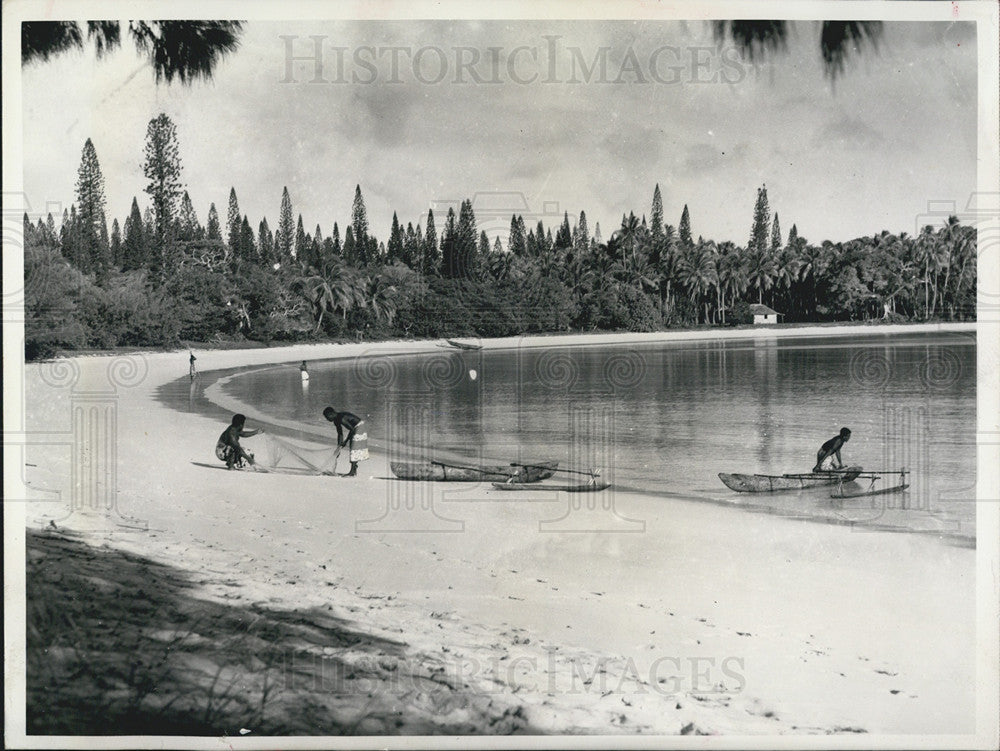 1966 Press Photo Dreamy Beach on the Isle of Pines - Historic Images