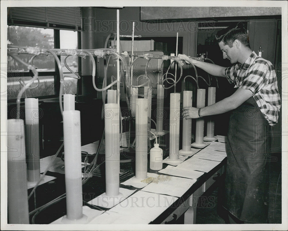 1960 Press Photo Florida State University sedimentology laboratory - Historic Images