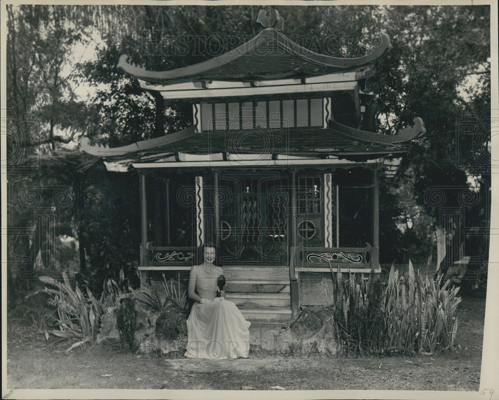 Undated Press Photo authentic replicas Oriental shrines pagodas flower paths Eagles Nest - Historic Images