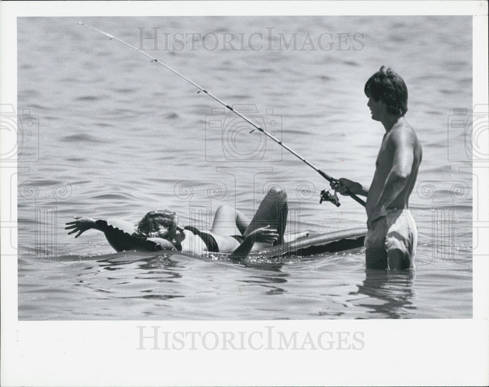 1989 Press Photo Richard Smith water vacation Mathers Dunedin Causeway line - Historic Images