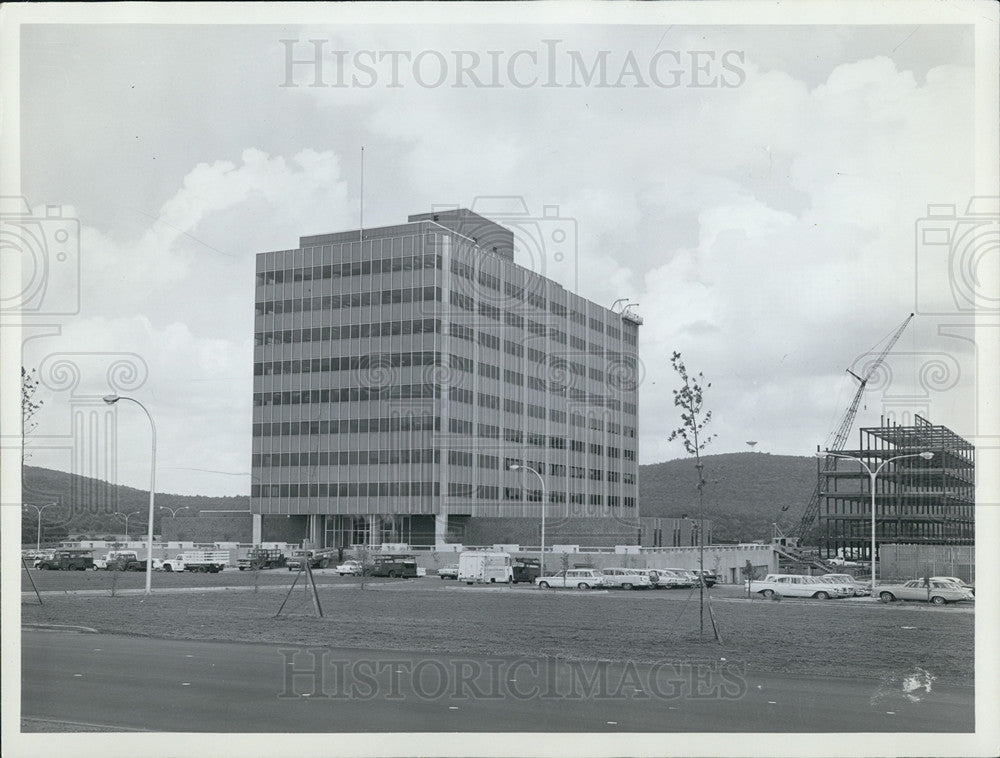 Undated Press Photo "NASA"Central Laboratory and office Building at Huntsville Alabama. - Historic Images