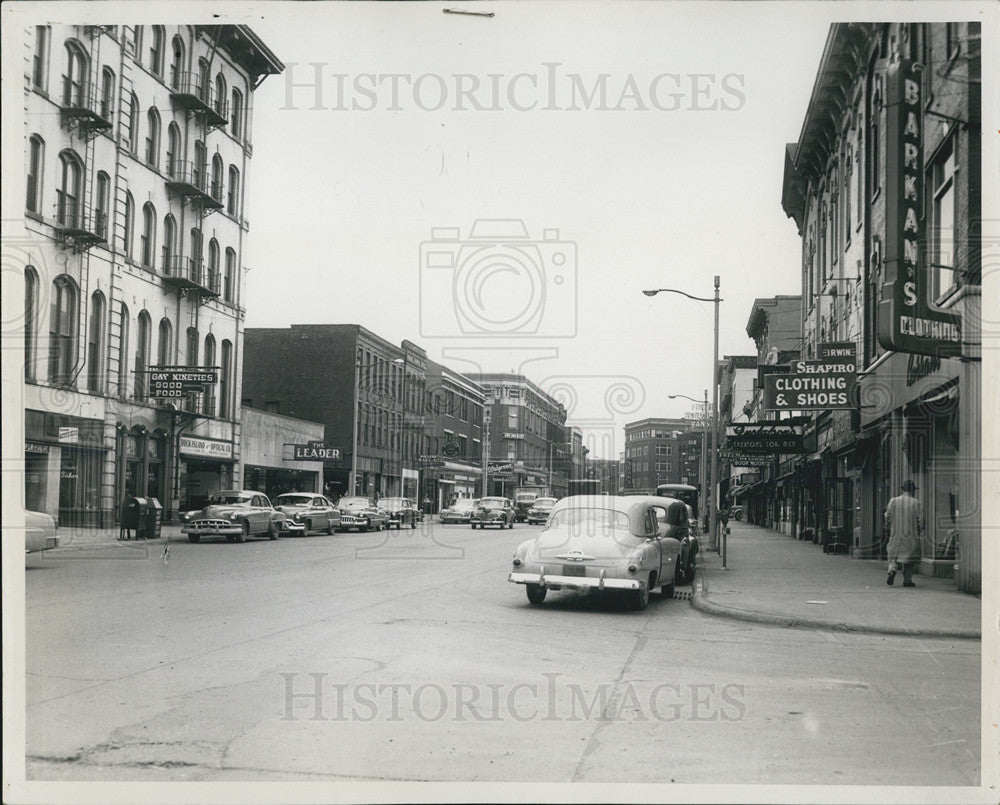 1952 Press Photo Street in Rock Island, Illinois - Historic Images