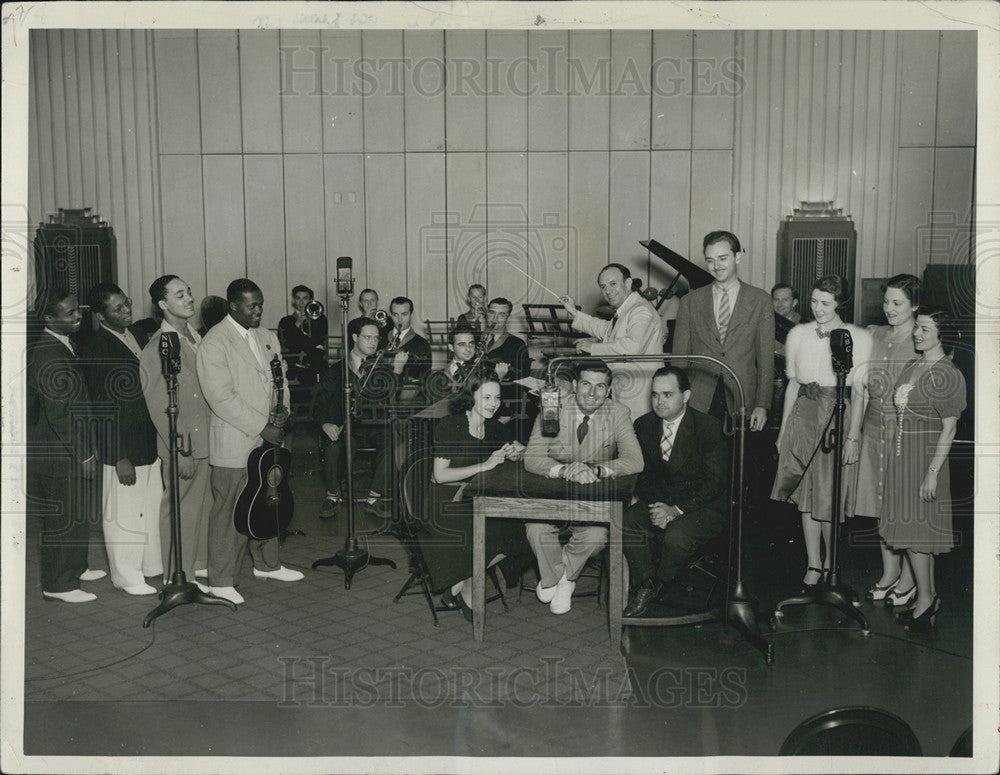 1939 Press Photo Evelyn Lynne/MC Don McNeill/Jack Baker Of Breakfast Club-Radio - Historic Images