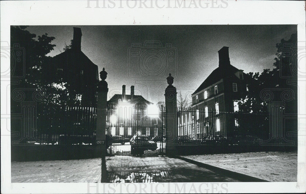 1982 Press Photo Washington D.C. Embassy Row Sheridan Circle - Historic Images