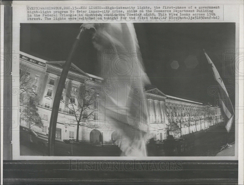 Press Photo New Lighting On Commerce Department Building - Historic Images