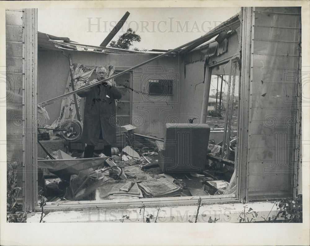 1966 Press Photo Man Takes Pics Of Home Damaged In Tornado-Pinellas County FL - Historic Images