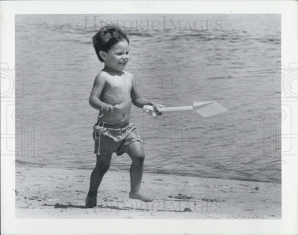 1985 Press Photo Brandon Pounds Belleair Causeway - Historic Images