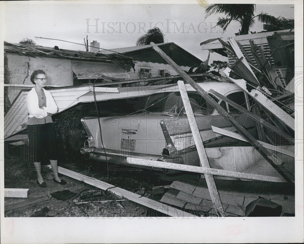 1966 Press Photo Garage Collapsed On Car After Tornado Ravaged Pinellas Cty - Historic Images