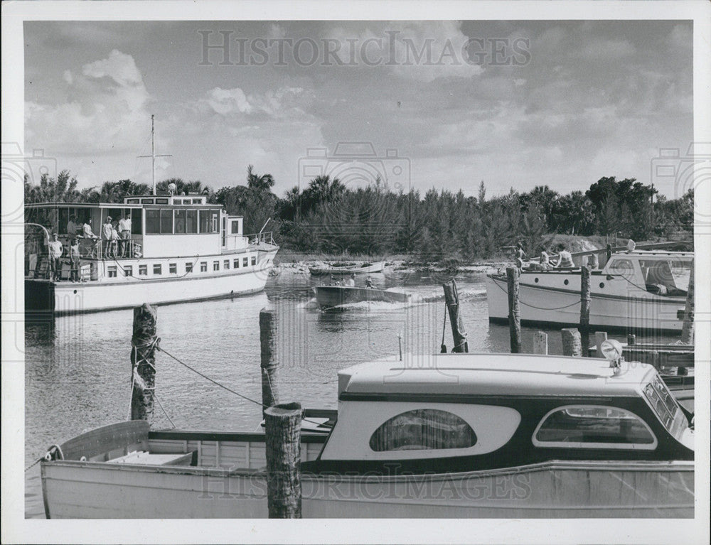 1954 Press Photo Holmes yacht Basin by Holmes Beach - Historic Images