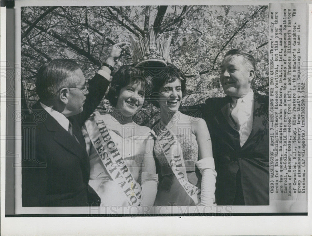 1962 Press Photo Kathleen Knous &amp; Frances Elizabeth Pastore - Historic Images