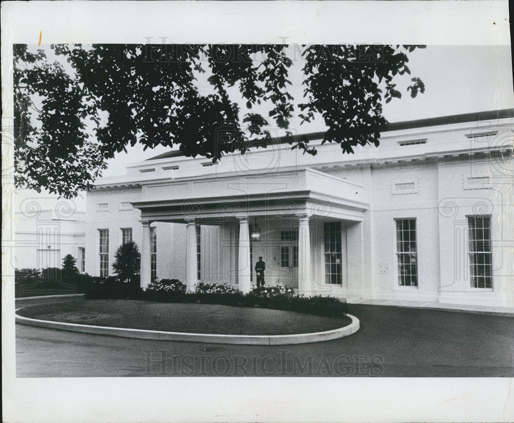 1970 Press Photo Marine Guard, VIP Lobby, White House - Historic Images