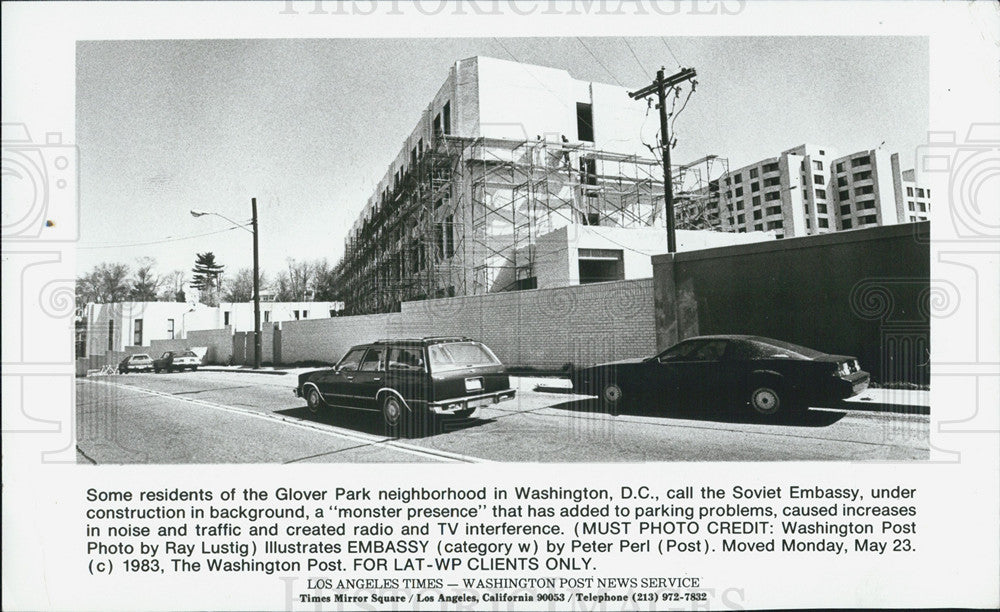 1983 Press Photo The Soviet Embassy under construction in Los Angeles. - Historic Images