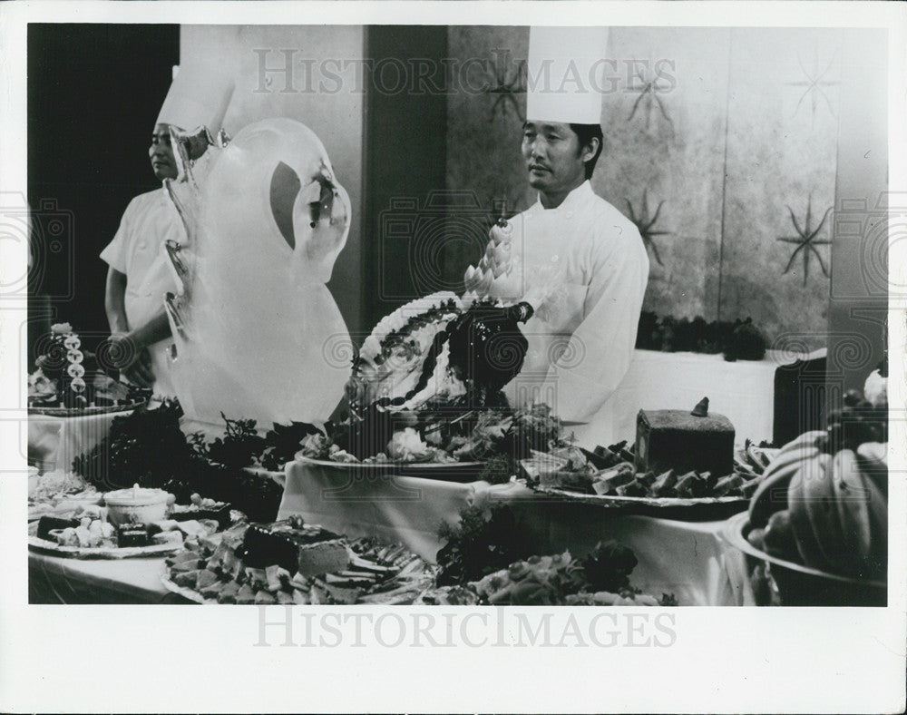 1978 Press Photo Chefs in front of the dessert table - Historic Images