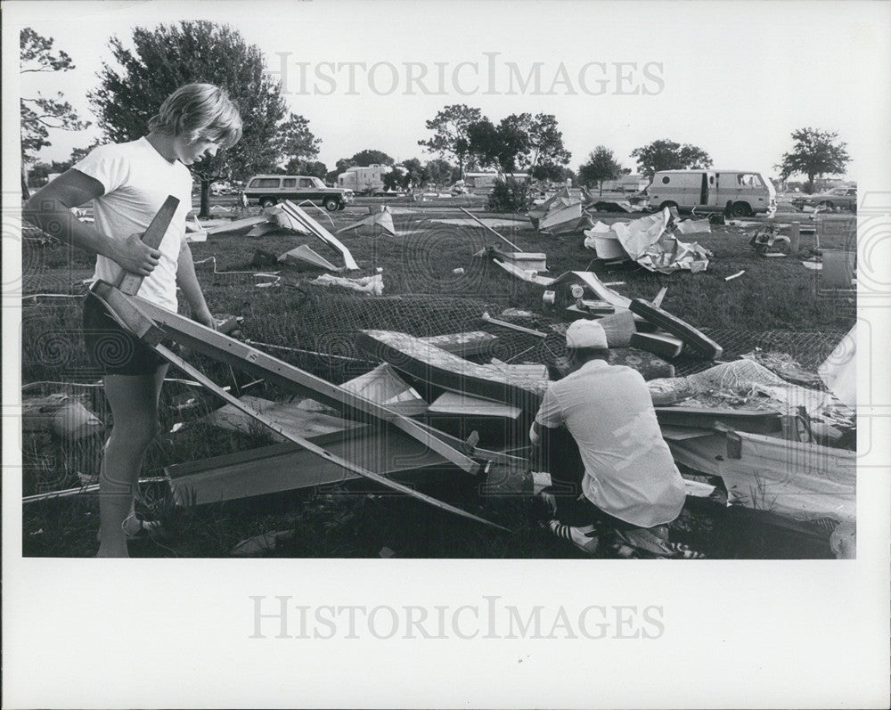 1976 Press Photo Tornado Damage, Pinellas County - Historic Images