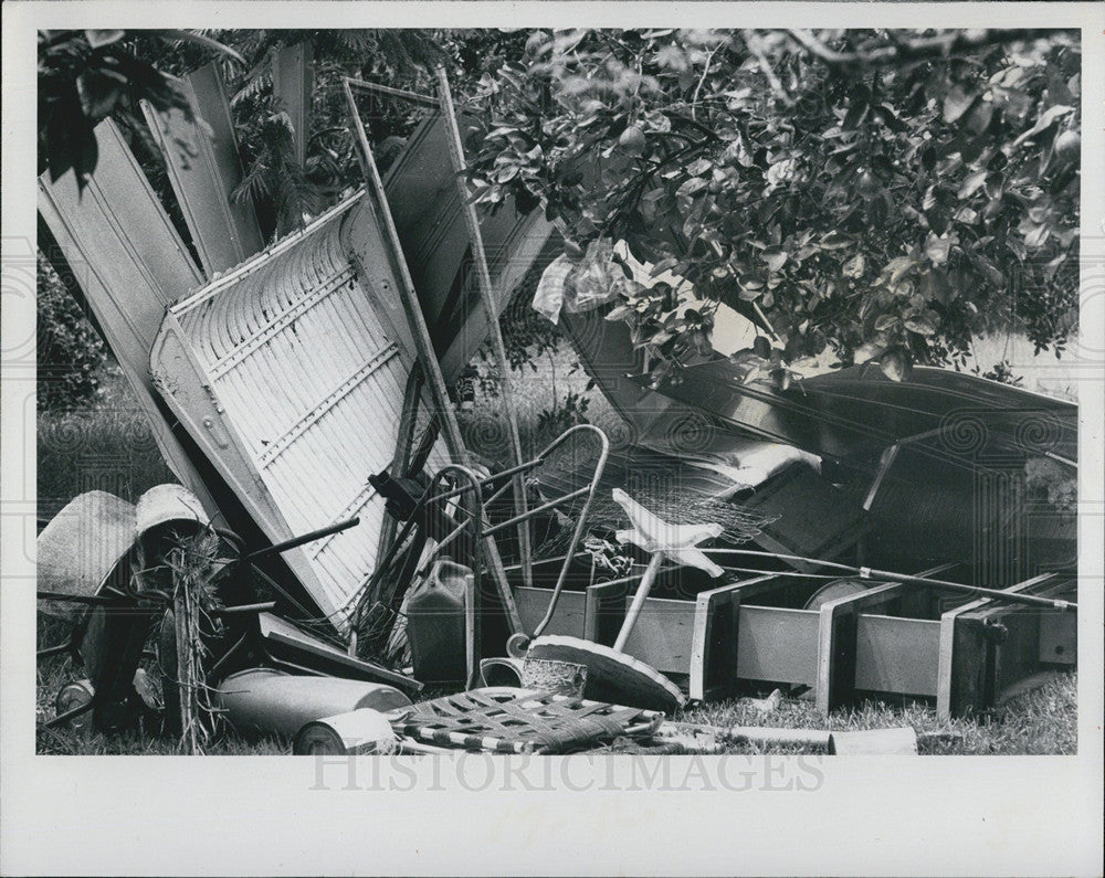 1975 Press Photo Tornado Damage, Florida - Historic Images