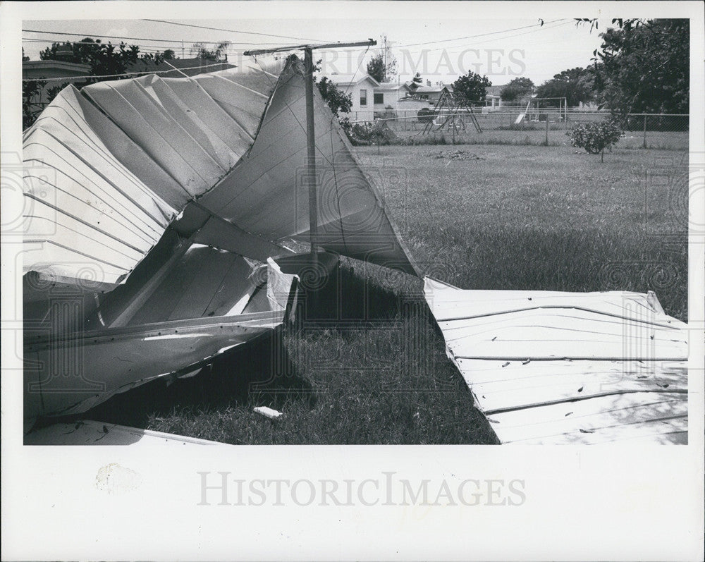 1975 Press Photo Tornado Damage, Pinellas County, Florida - Historic Images