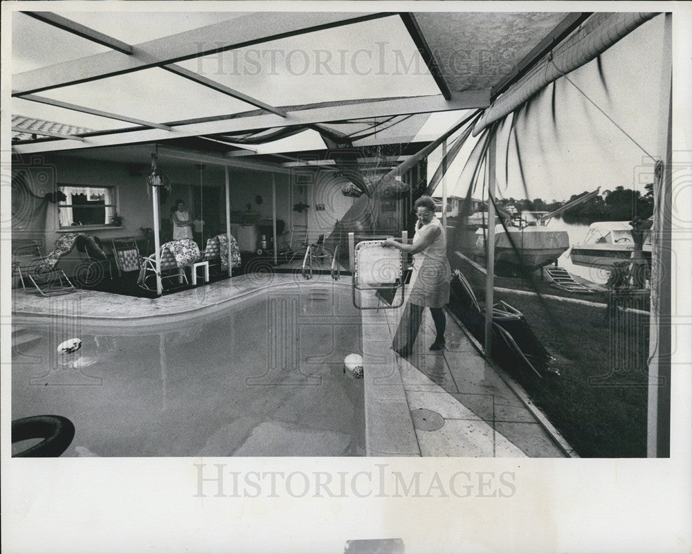 1974 Press Photo Tornado Damage, Pinellas County, Florida, Mrs Frances Diaz - Historic Images