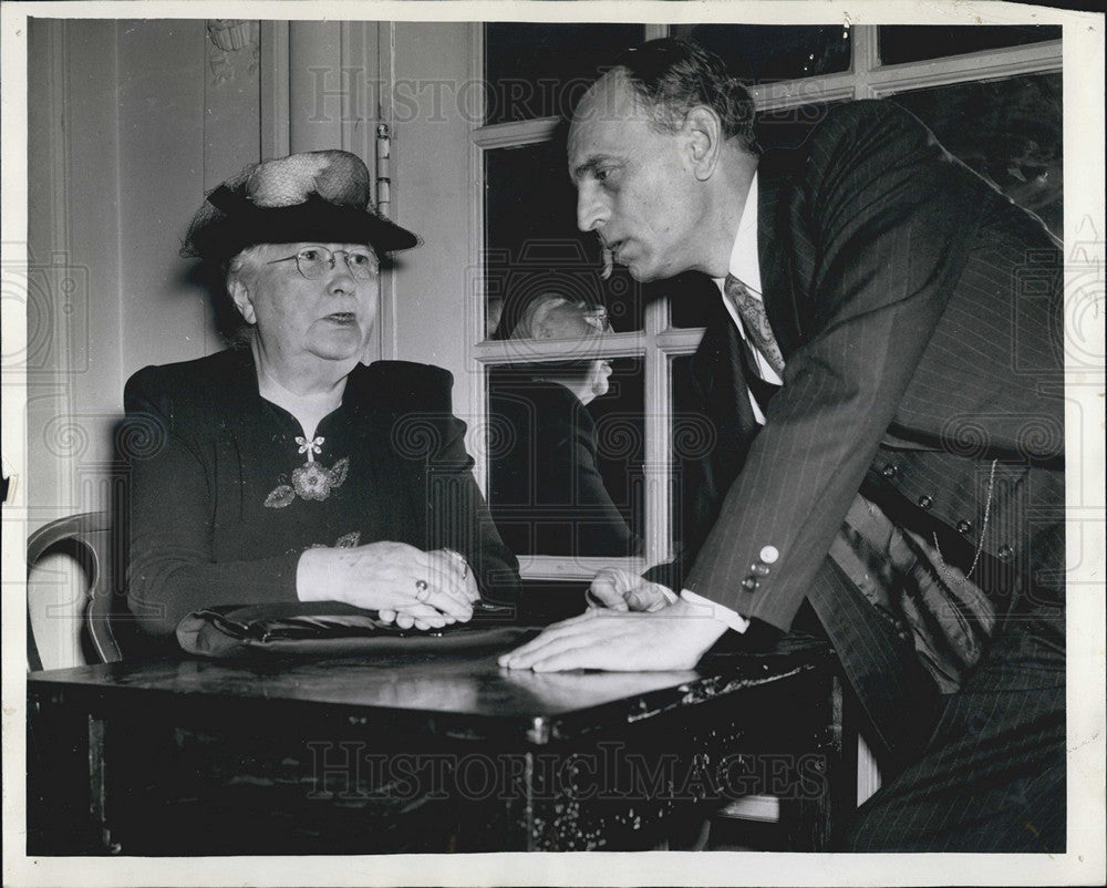 1942 Press Photo M. Anderson Dept of Labor, J. Landis, Office Civillian Defense - Historic Images