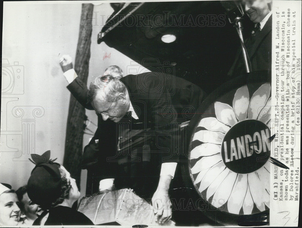 1936 Press Photo Governor Alfred M Landon, Kansas, Dolores Ristow - Historic Images