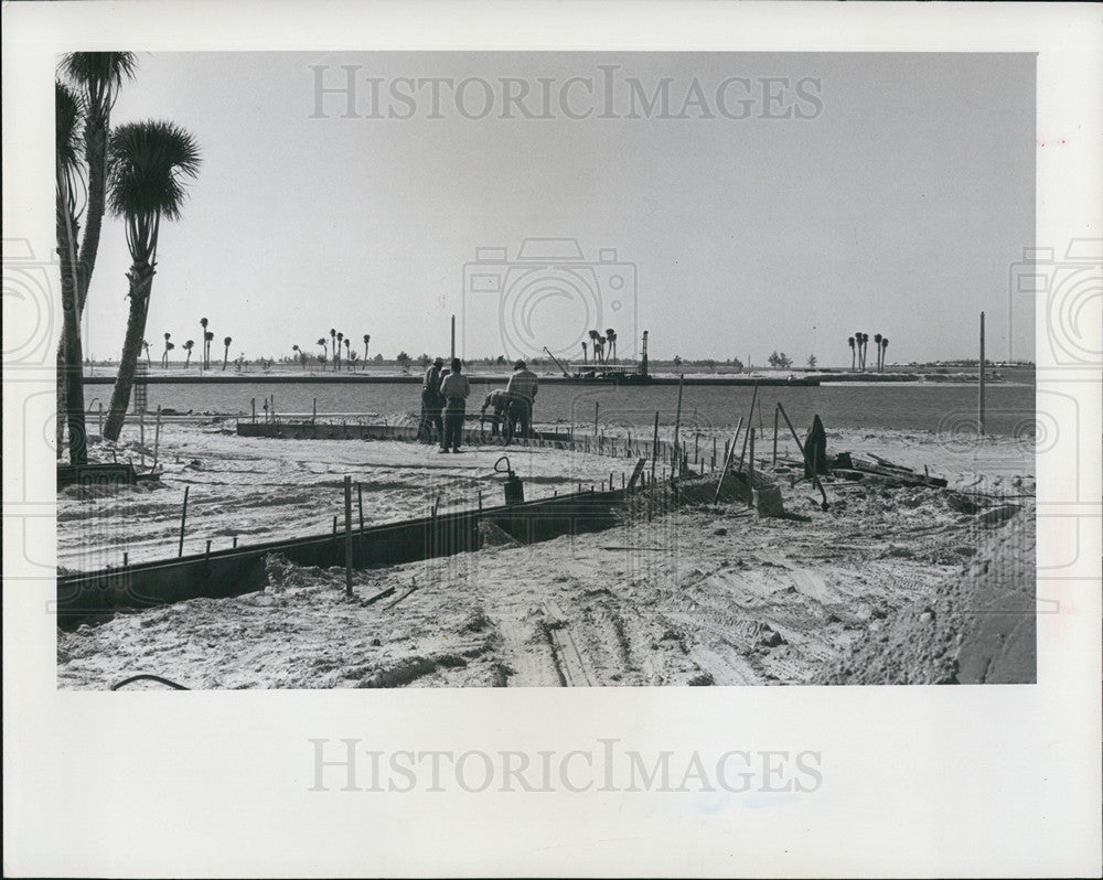 1964 Press Photo Beach with palm trees and storm damage - Historic Images